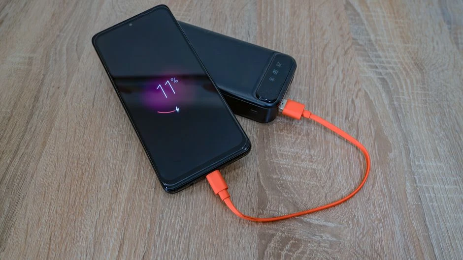 Нічна зарядка може прискорити зношення батареї смартфона
