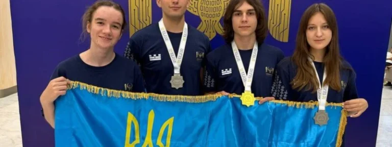 Україна завоювала золото та дві срібні медалі на Міжнародній олімпіаді з інформатики в Узбекистані